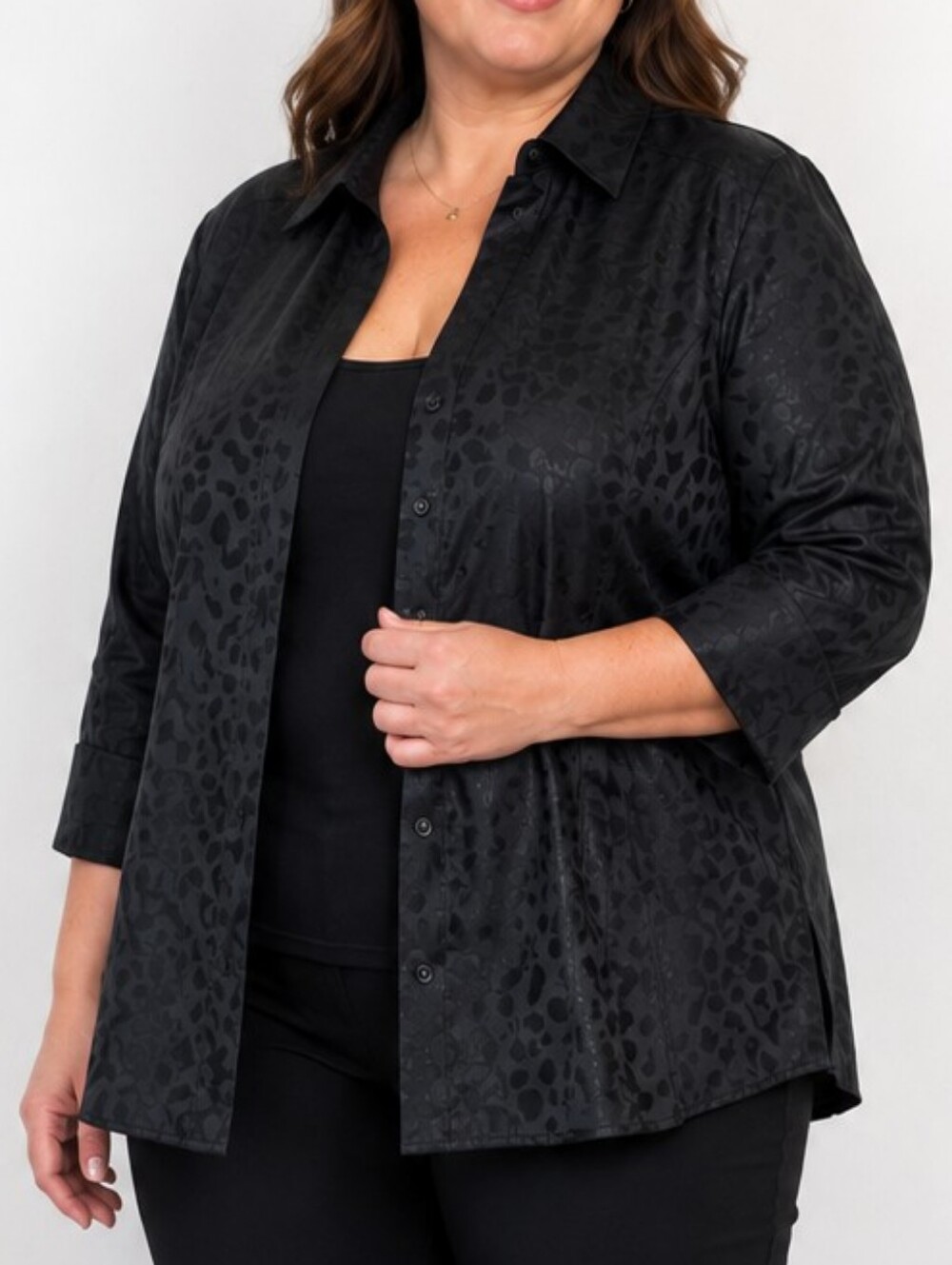 Taylor Investments Petite Gold Label Black Animal Print Jacquard Blouse 4P
